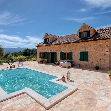 Villa Clemency *